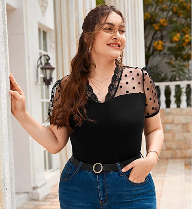 ROMWE Sweetheart Neck Lace Blouse