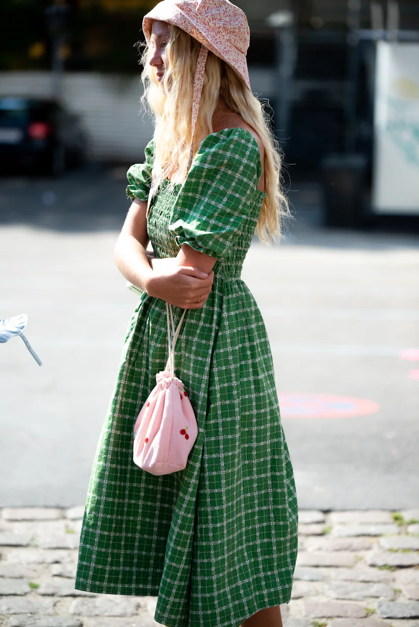 Pink & Green Outfit Ideas That'll Instantly Elevate Your Style Pink & Green Outfit Ideas That'll Instantly Elevate Your Style