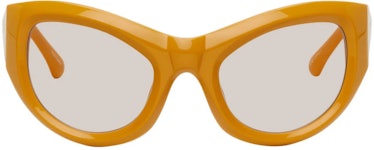 2022 sunglasses trends tinted lenses cat-eye acetate-frame sunglasses in yellow.