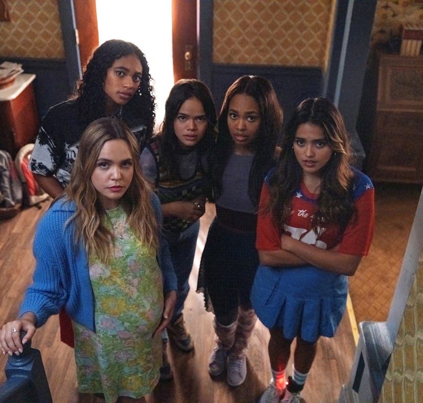 Bailee Madison, Chandler Kinney, Malia Pyles, Zaria, Maia Reficco in Pretty Little Liars: Original S...
