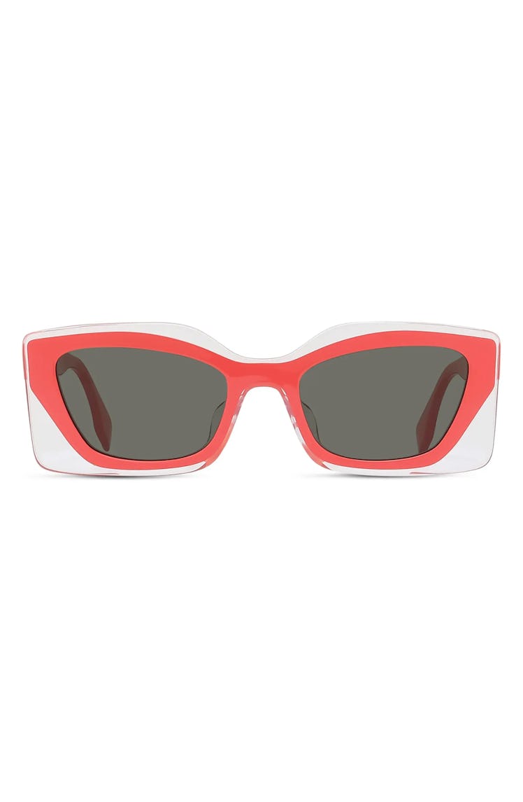 2022 sunglasses trends bold and bright two tone red and clear rectangular fend skims frames