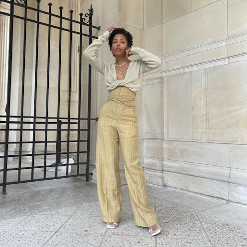 Ellie Delphine in a trendy April outfit.