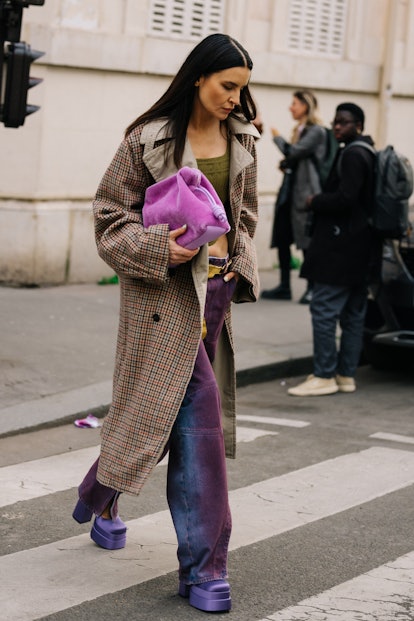 Paris Fashion Week Fall/Winter 2022 Street Style