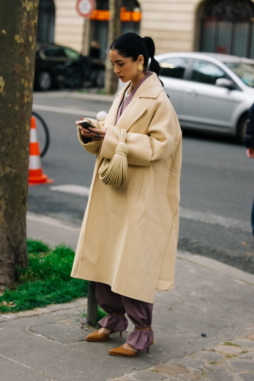 Paris Fashion Week Fall/Winter 2022 Street Style