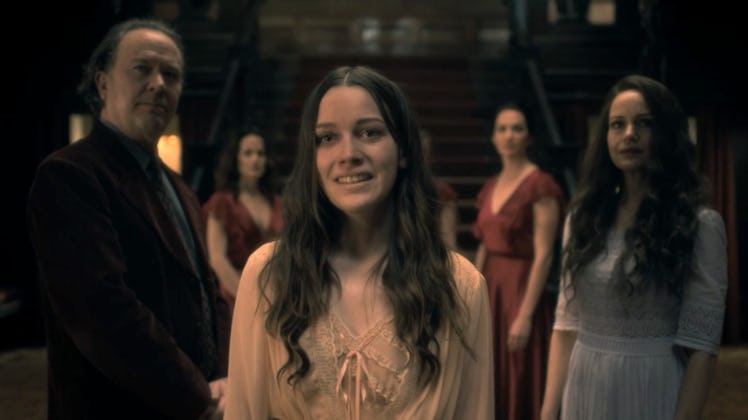 'The Haunting of Hill House' is one of several Netflix shows based on books.