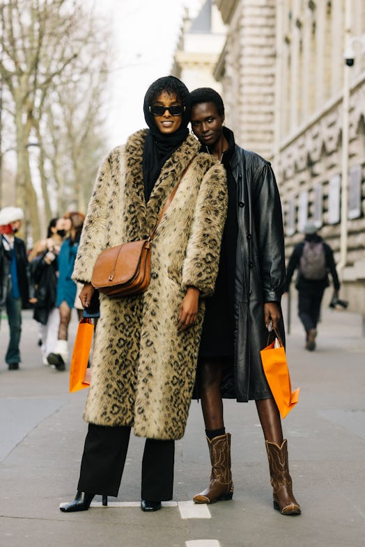 Paris Fashion Week Fall/Winter 2022 Street Style