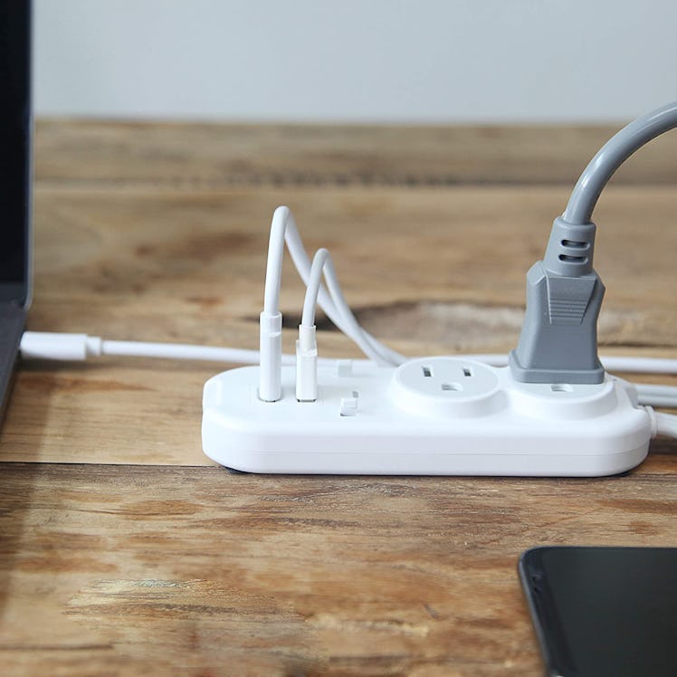 Ceptics Travel Power Strip