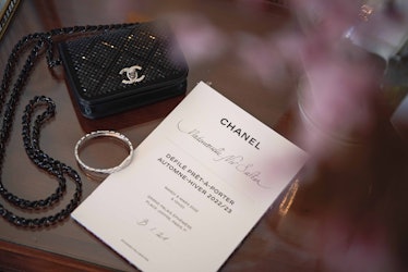 Niv's Chanel invitation