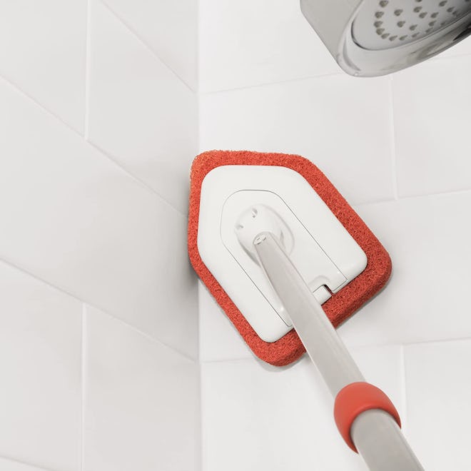 OXO Good Grips Extendable Tile Scrubber