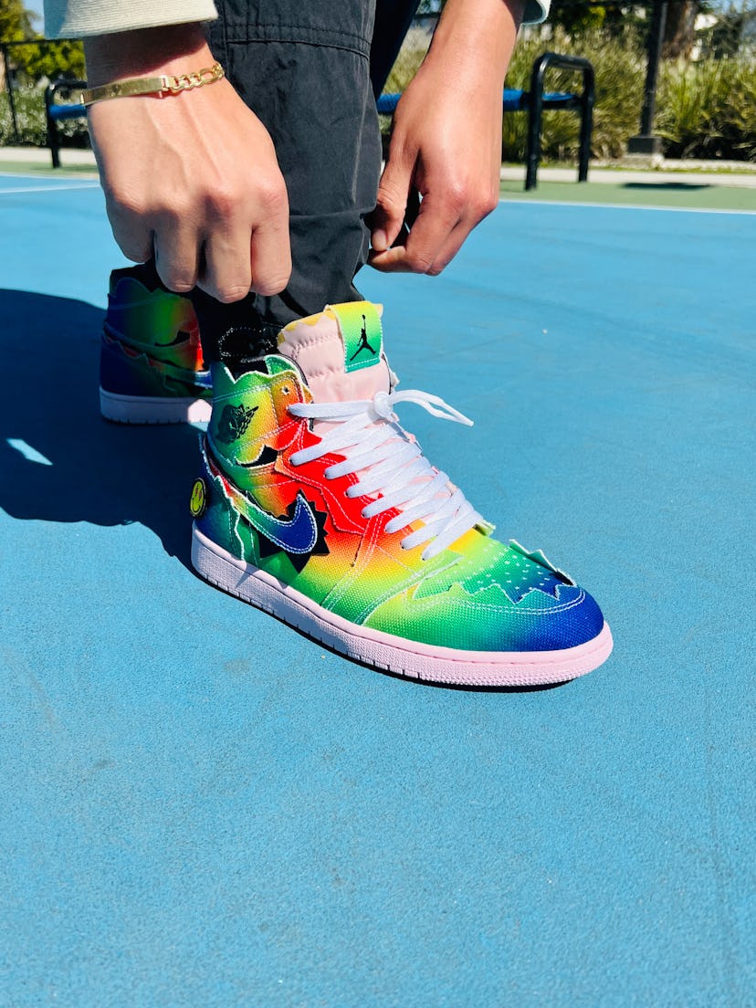 Jordan Brand Sepatu Nike Jordans Rainbow Wearing Nike's J Balvin