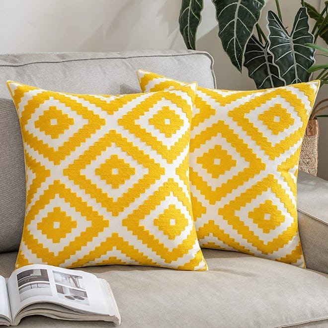 Komfort Home Embroidered Decorative Pillows (2-Pack)