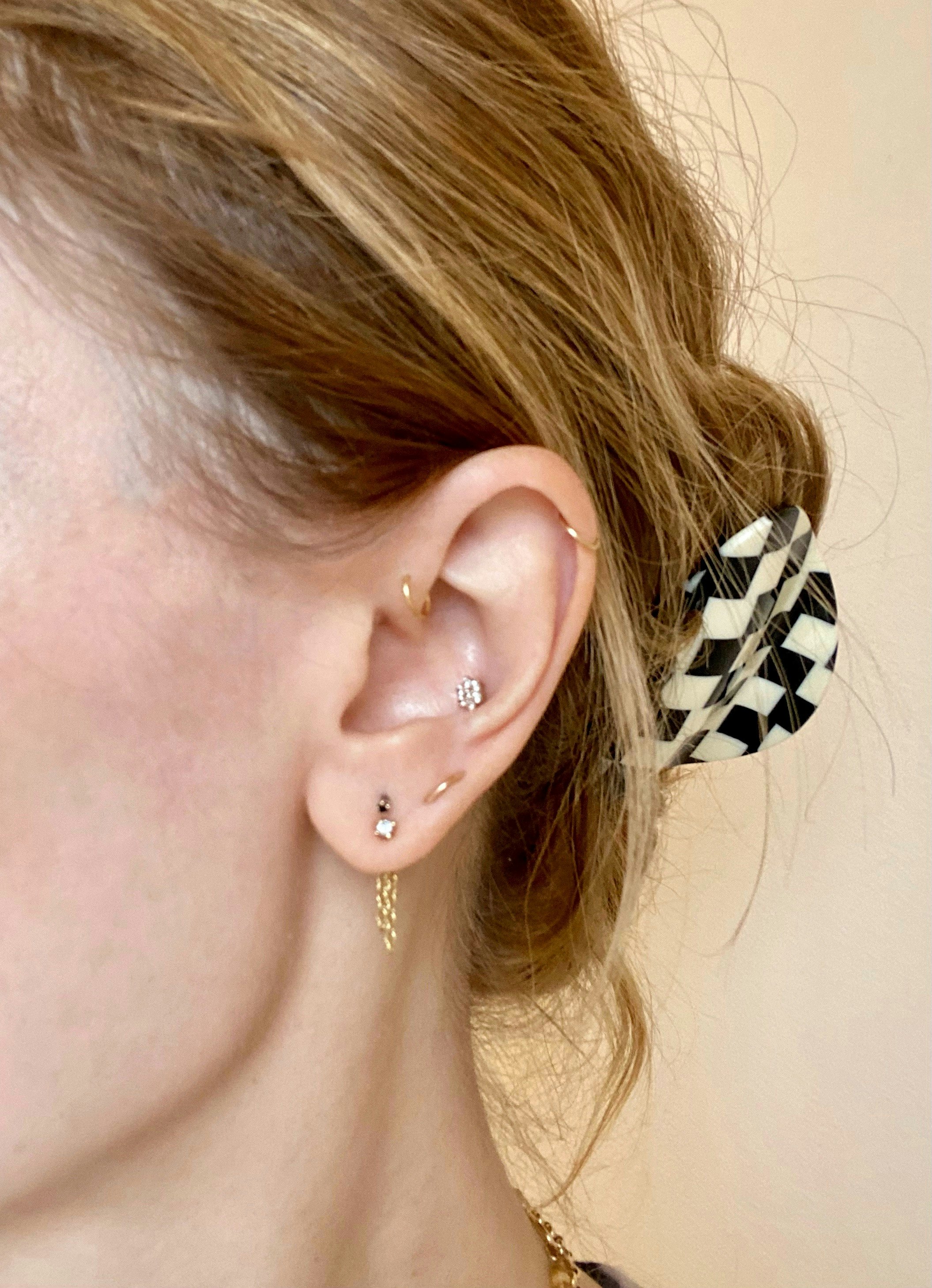 16 Best Gold Earrings For Spring That Are A Fashion Girl Favorite