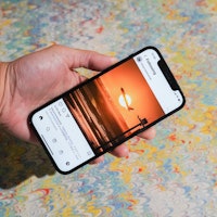 How to view your Instagram feed in chronological order and only see your fave accounts