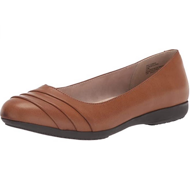 CLIFFS BY WHITE MOUNTAIN Clara Ballet Flats