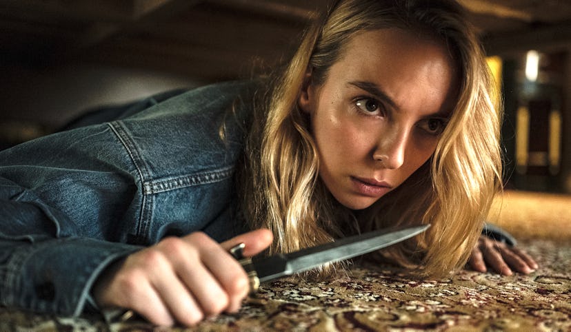 Jodie Comer as Villanelle holding a knife in Killing Eve season 4 episode 6