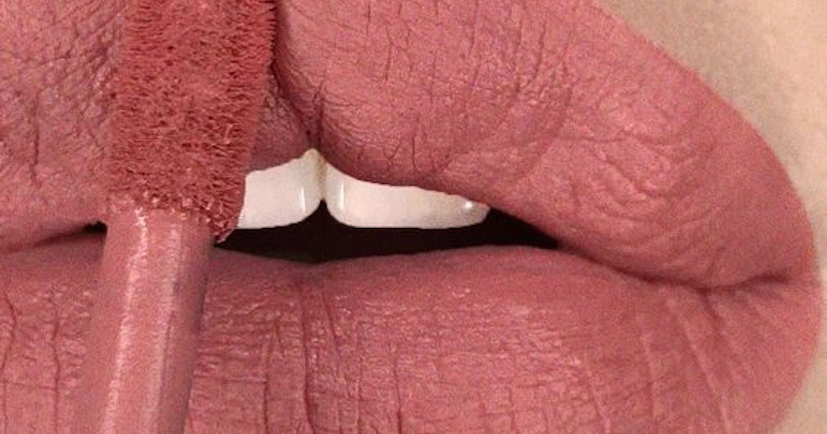Summer 2022’s Best Lipstick Colors, Predicted By Makeup Artists