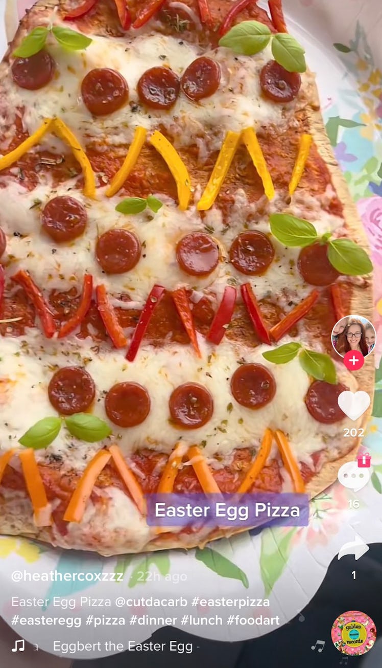 This TikToker shows off her Easter recipe from TikTok, which is an egg pizza. 