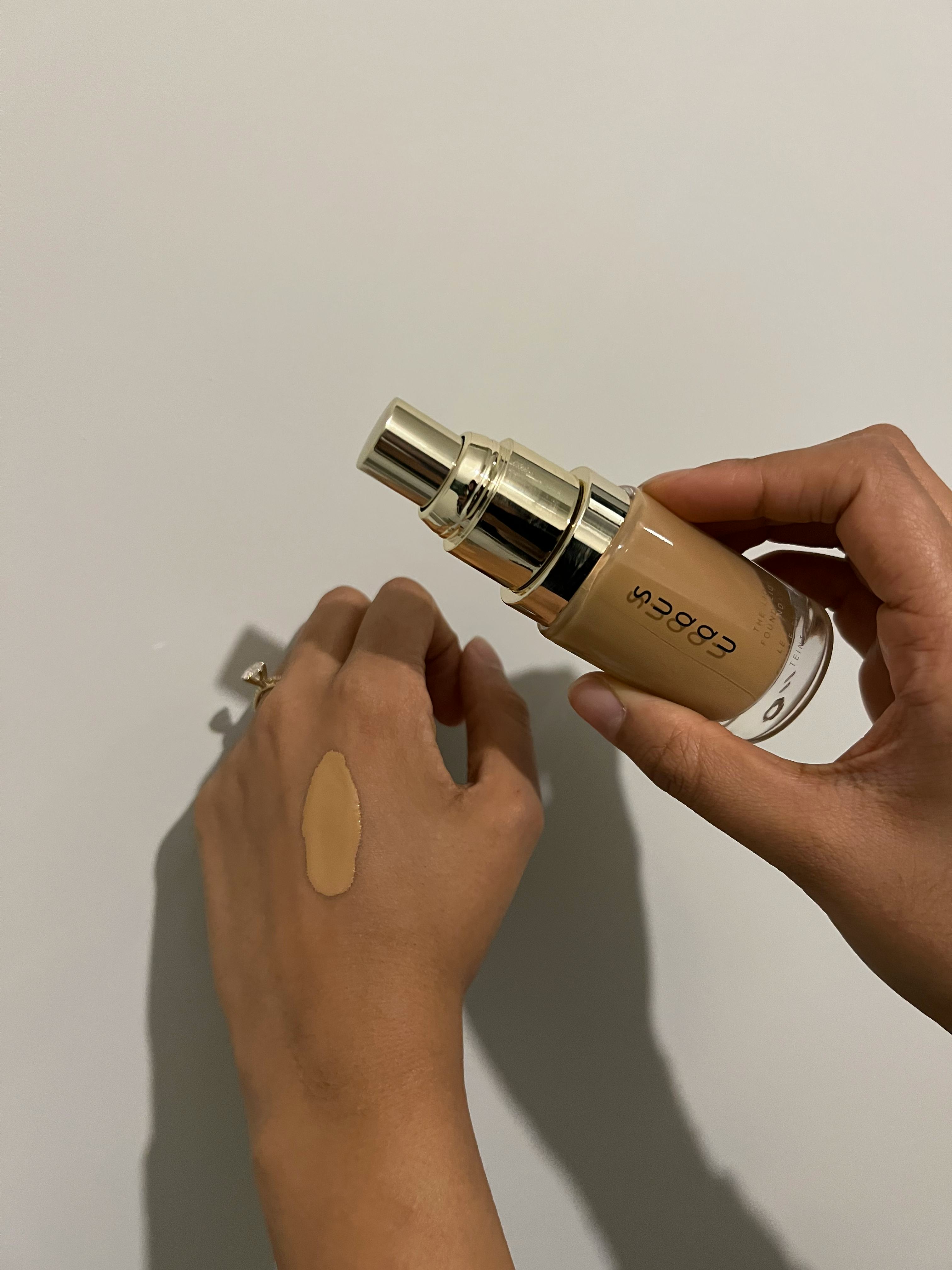 Sidra uses Suqqu&rsquo;s The Liquid Foundation for a luminous glow.