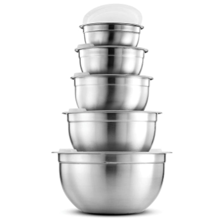 FineDine Stainless-Steel Mixing Bowls with Airtight Lids (Set of 5)