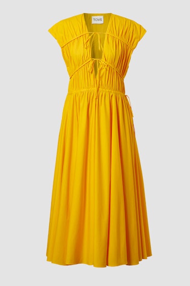 2022 vacation trends easy dresses yellow cotton midi