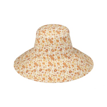 2022 vacation trends peach floral bucket hat