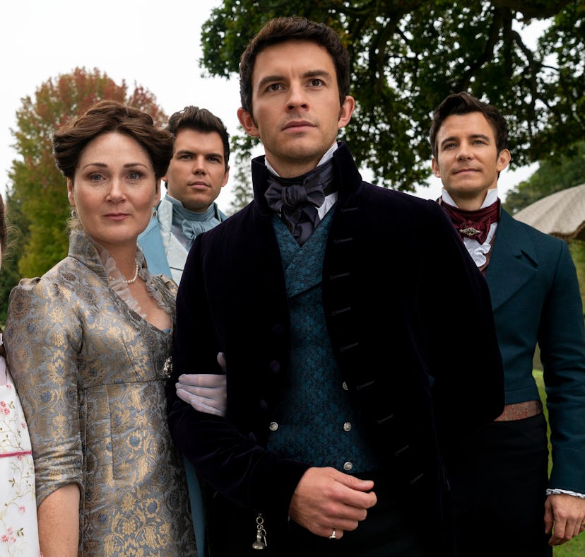 Florence Emilia Hunt as Hyacinth Bridgerton, Ruth Gemmell as Lady Violet Bridgerton, Luke Newton as ...