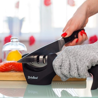 KITCHELLENCE 3-Stage Knife Sharpener and Cut-Resistant Glove