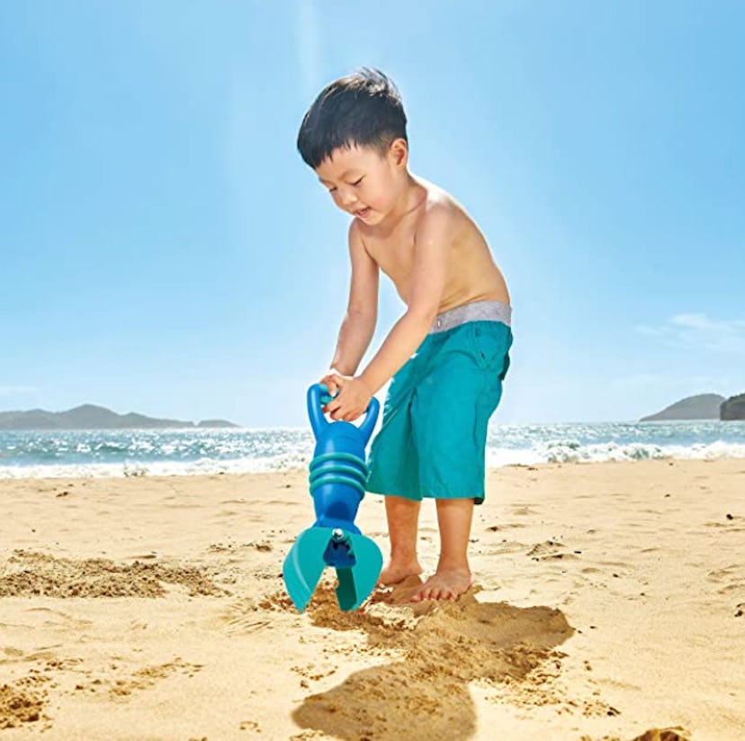 Hape Sand & Beach Toy Grabber Toy