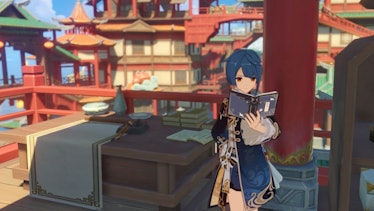 Genshin Impact Xingqiu reading a book in Liyue Harbor