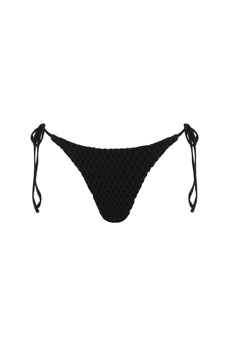 swimwear trends 2022 textured black gathered bikini bottom