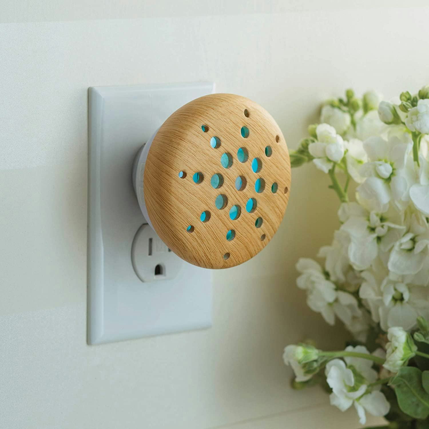 Airome Bamboo Pluggable Essential Oil Diffuser