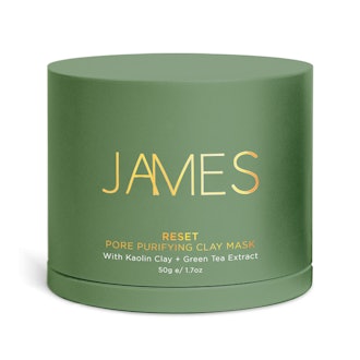 Green Tea Extract works to help soothe redness and irritation