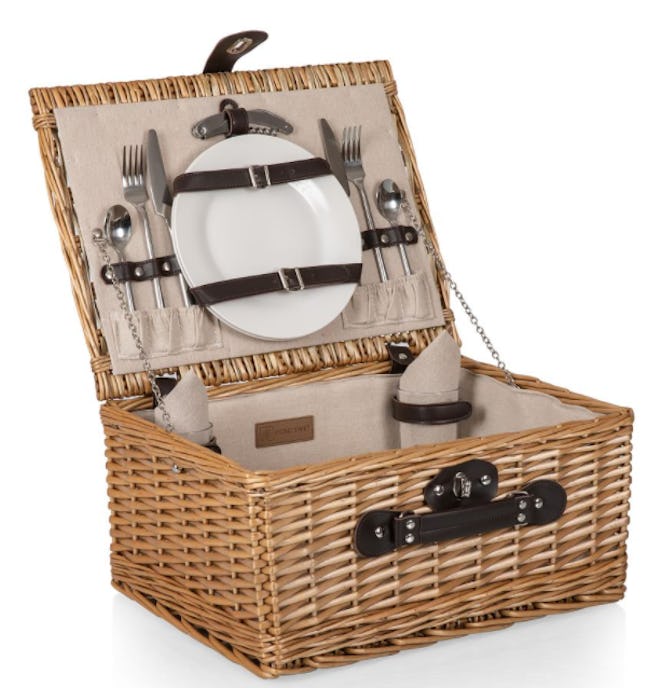 Woven Picnic Basket makes a great Mother's Day gift for grandma