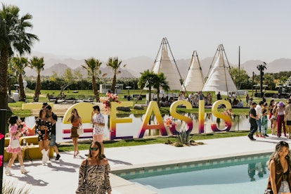 ZOEasis 2022 At Coachella Was A Dreamy Desert Soirée