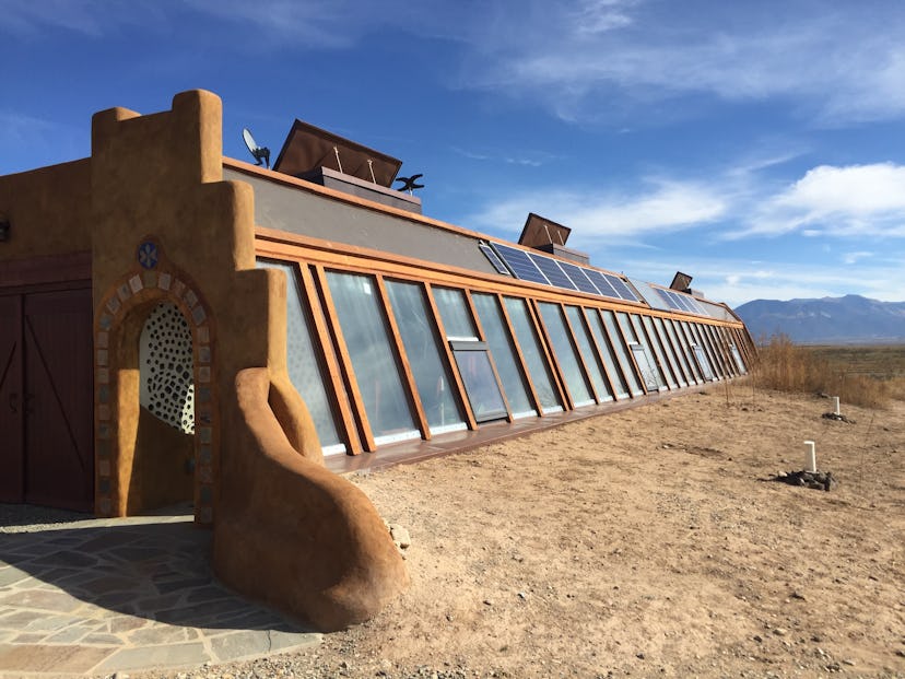 A finished Earthship (2015).