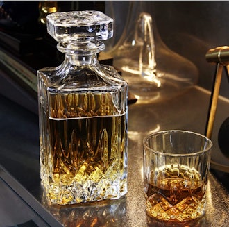 Vivimee Whiskey Decanter Set With Glasses