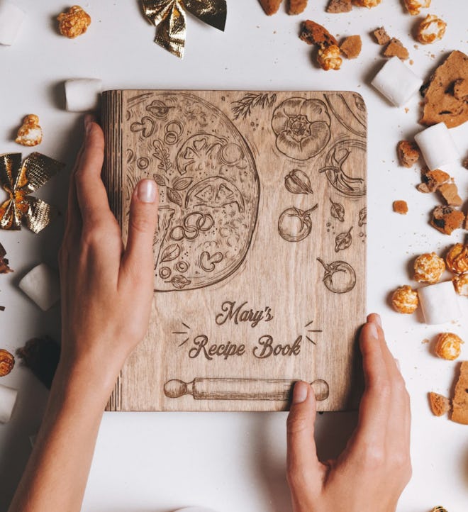 Etsy shop @EnjoyTheWood custom recipe book cover with blank pages