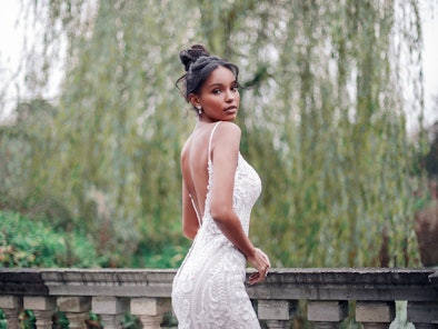 Disney wedding dress inspired by princess Tiana include gorgeous details. 