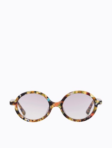 These round sunglasses from Poppy Lissiman are a style to always have in your wardrobe.