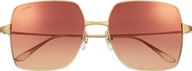 These oversize square sunglasses from Cartier are a style to always have in your wardrobe.