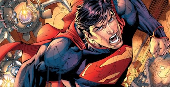 Kal-El forces himself to fly higher in Superman Unchained Vol. 1 #5.