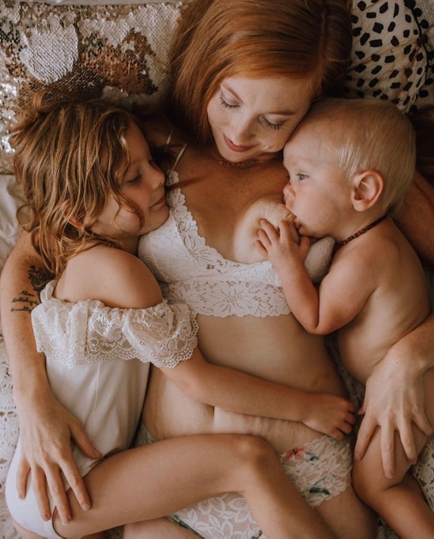 breastfeeding photoshoot ideas with two kids