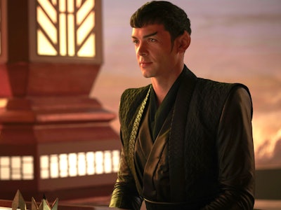 spock actor star trek strange new worlds
