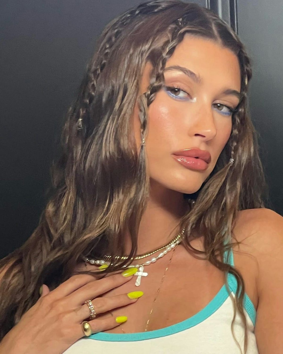 At Coachella 2022, Hailey Bieber wore Y2K-inspired baby braids.