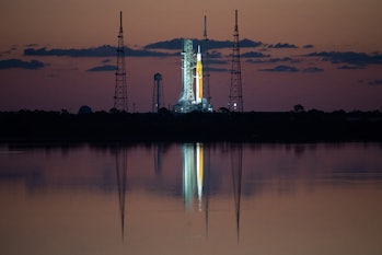 SLS with artemis-1 at launch pad