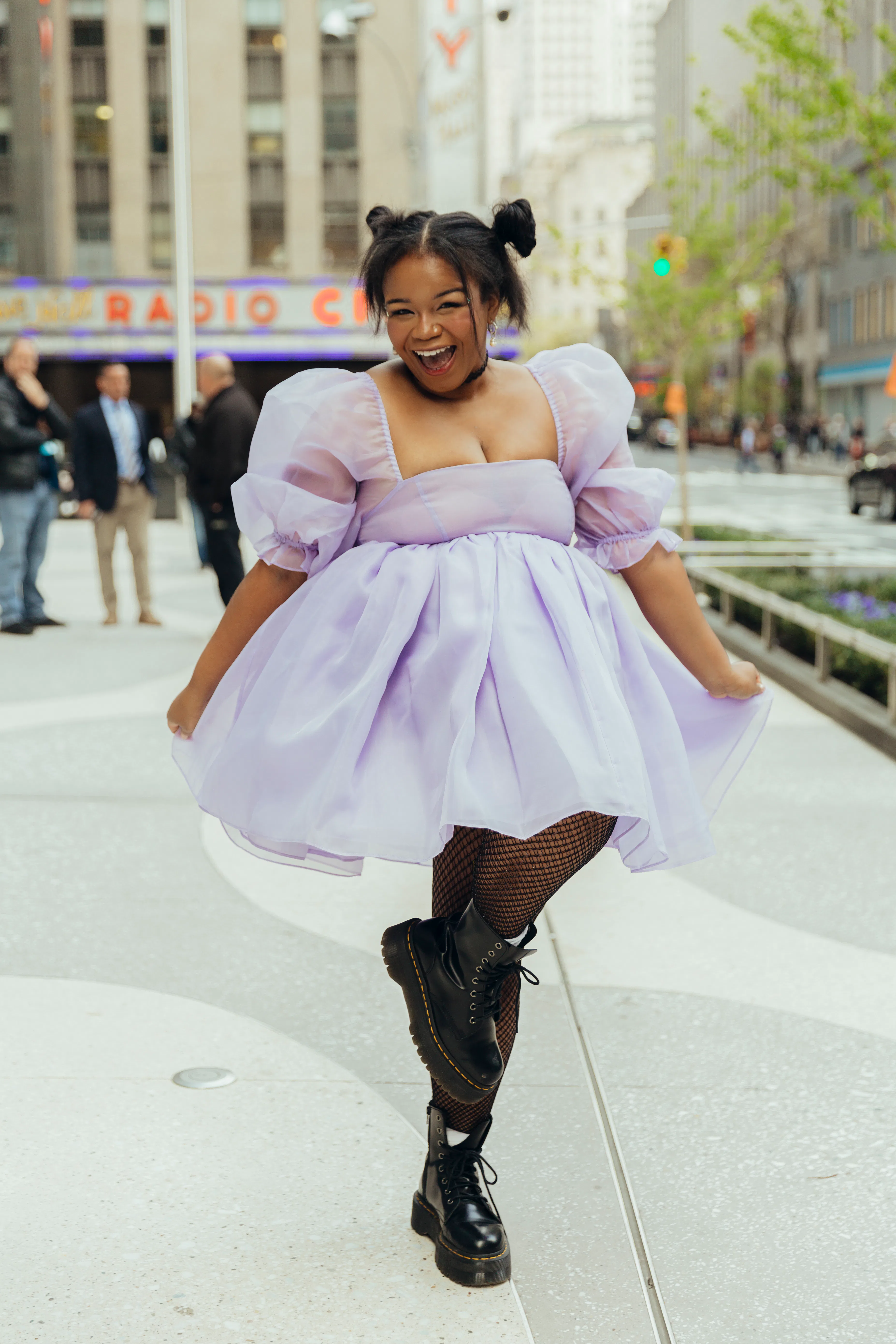 Olivia Rodrigo's 'Sour Tour' In New York Brought Prom Dresses & Platform  Docs