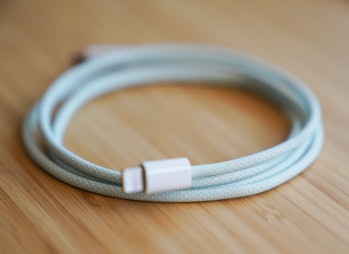 Apple really should braid all of its Lightning cables.