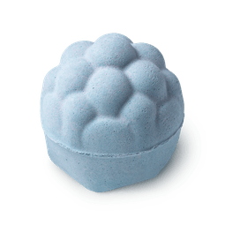 Here’s How To Get Your Hands On A Free Lush Bath Bomb In The UK