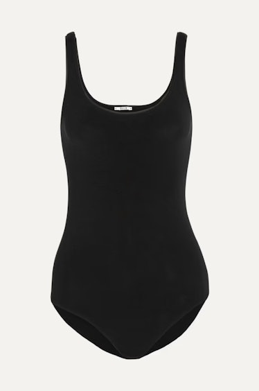 oversize button-down shirt outfits 2022 black bodysuit