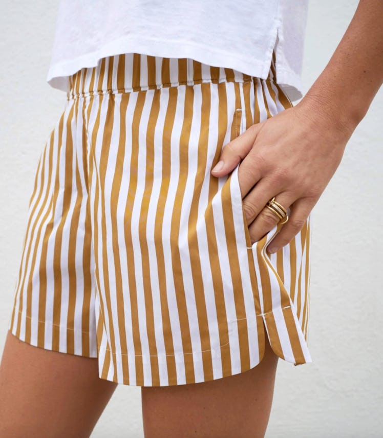 oversize button-down shirt outfits 2022 yellow striped shorts